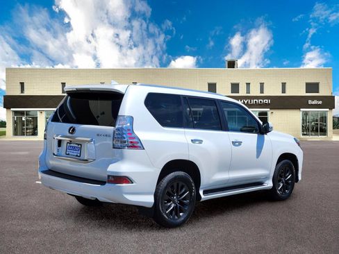 Used 2023 Lexus GX 460 Premium w/ Premium Plus Package AWD/4WD image 3