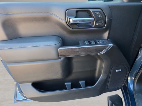 Used 2020 Chevrolet Silverado 1500 LTZ w/ LTZ Plus Package AWD/4WD image 17
