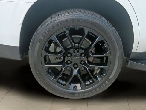 Used 2022 Chevrolet Tahoe LT w/ Luxury Package AWD/4WD image 11