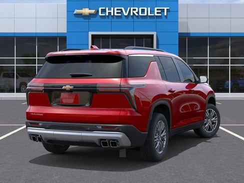 New 2026 Chevrolet Traverse LT w/ Driver Confidence Package FWD image 4