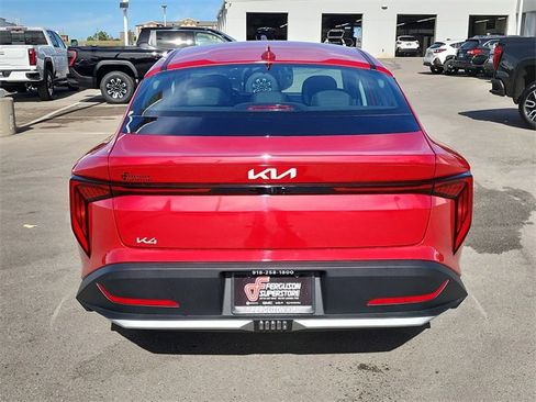 New 2025 Kia K4 LXS image 4