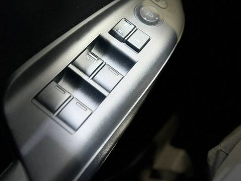 Used 2015 Honda Fit EX image 35