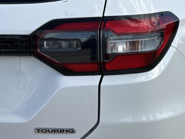 Used 2025 Honda Pilot Touring image 8