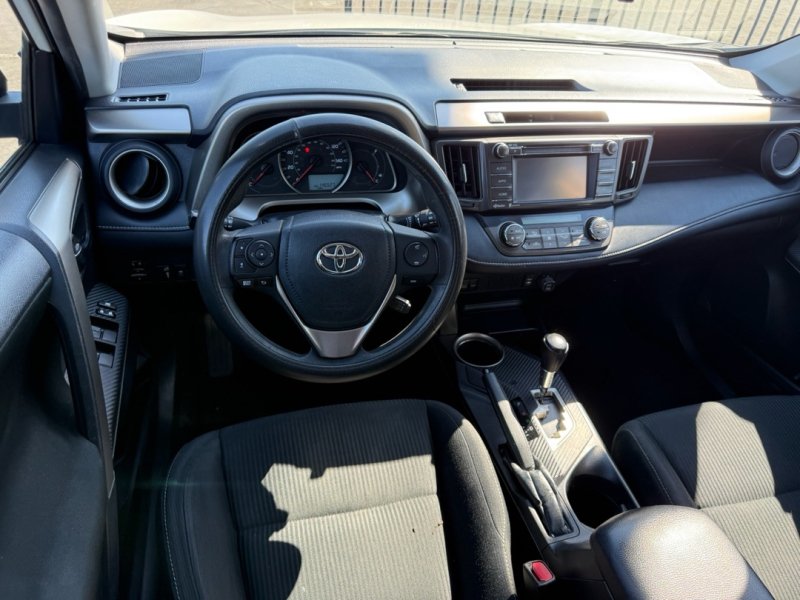 Used 2015 Toyota RAV4 XLE FWD image 15