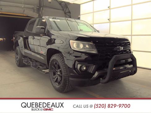 Used 2021 Chevrolet Colorado Z71 w/ Z71 Midnight Edition image 4