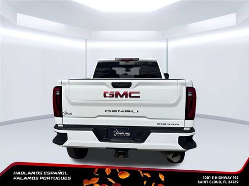 Used 2025 GMC Sierra 3500 Denali w/ Denali Reserve Package AWD/4WD image 4
