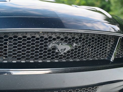 Used 2019 Ford Mustang GT Premium w/ GT Performance Package RWD image 26