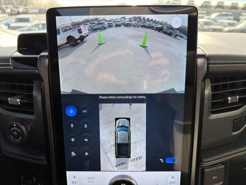 Used 2024 Ford F150 Lightning Platinum image 37