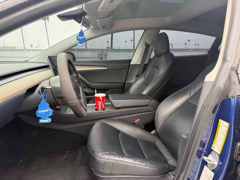 Used 2022 Tesla Model 3 RWD image 5