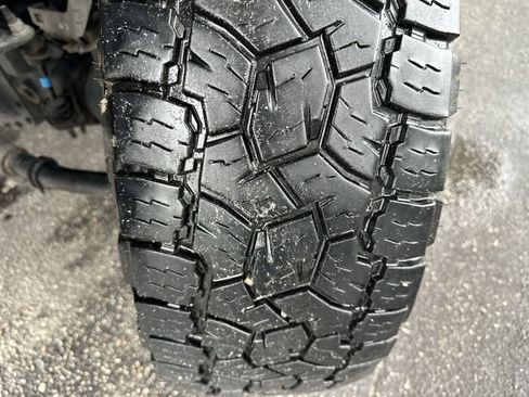 Certified 2024 Ford F250 Platinum w/ Tremor Off-Road Package AWD/4WD image 11