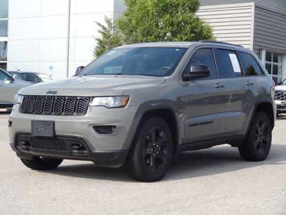 Used 2019 Jeep Grand Cherokee Laredo