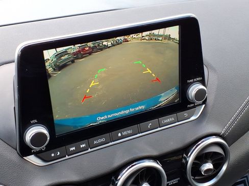 Certified 2025 Nissan Sentra SV image 25