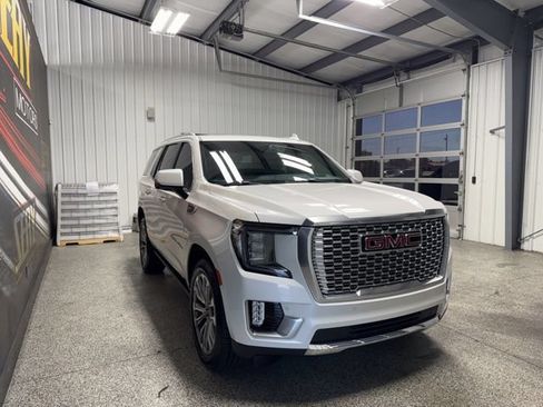 Used 2021 GMC Yukon Denali w/ Denali Premium Package AWD/4WD image 34