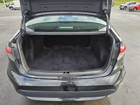 Used 2021 Toyota Corolla LE image 16