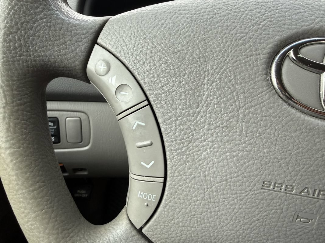 Used 2005 Toyota Sienna LE FWD image 9