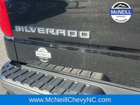 Used 2024 Chevrolet Silverado 1500 LT image 31