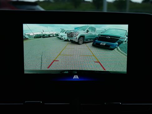 New 2026 Chevrolet Trax RS w/ Driver Confidence Package FWD image 10