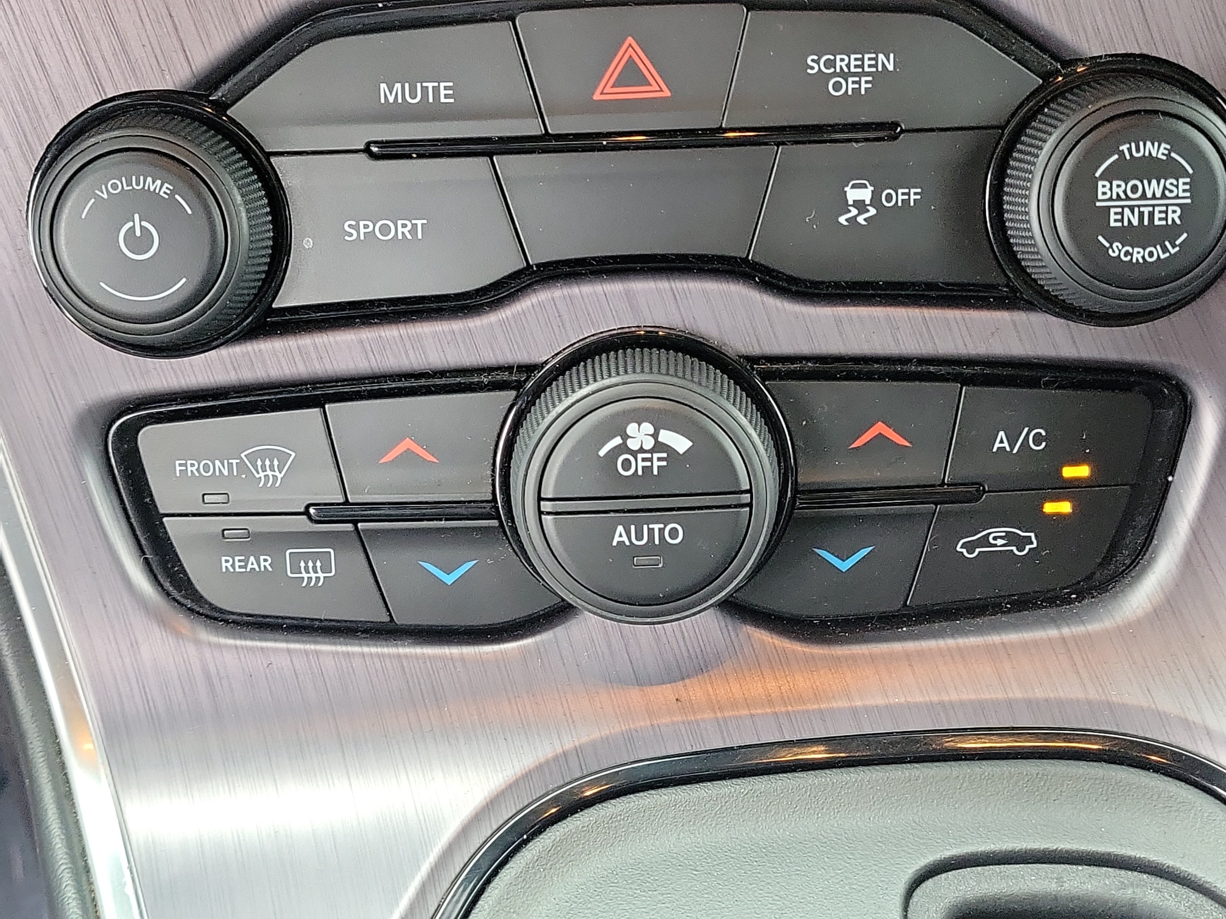 Used 2017 Dodge Challenger R/T RWD image 20