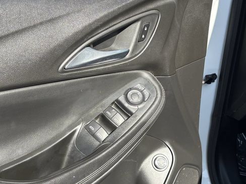 Used 2022 Buick Encore GX Select FWD image 13