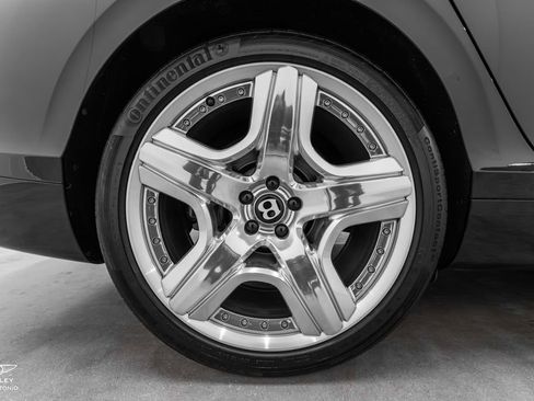 Used 2016 Bentley Flying Spur W12 image 7