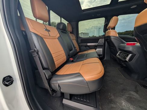 Used 2023 Ford F250 Platinum AWD/4WD image 17