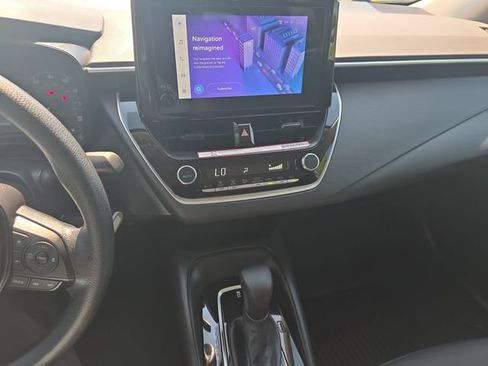 Used 2025 Toyota Corolla LE FWD image 20