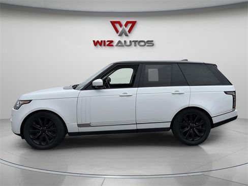 Used 2017 Land Rover Range Rover HSE image 4