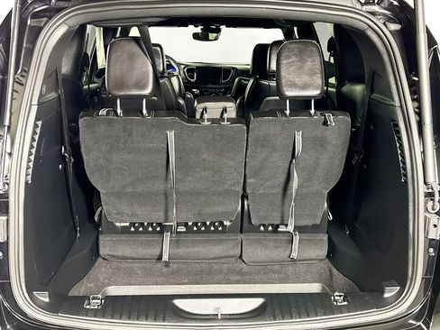 Certified 2025 Chrysler Pacifica Select AWD/4WD image 20