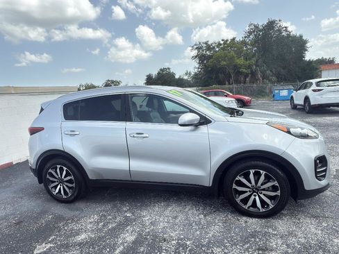 Used 2017 Kia Sportage EX FWD image 3