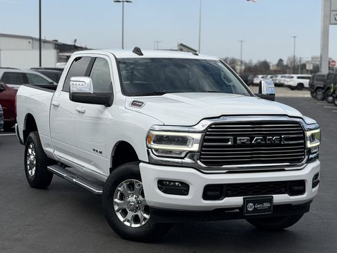 Used 2024 RAM 2500 Laramie AWD/4WD image 4