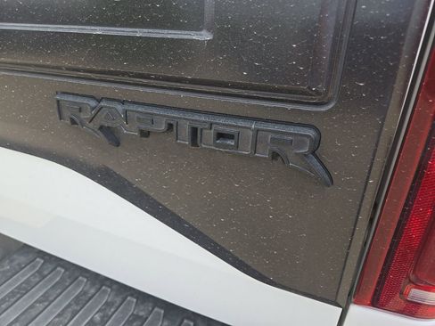 Used 2018 Ford F150 Raptor w/ Equipment Group 802A Luxury image 12