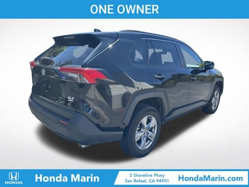 Used 2024 Toyota RAV4 XLE AWD/4WD image 4