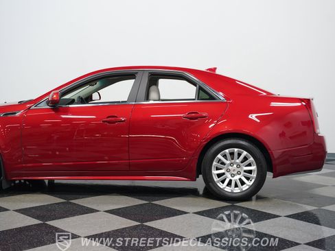 Used 2011 Cadillac CTS Sedan RWD image 24
