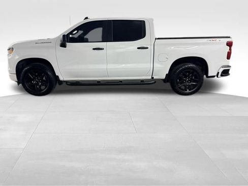 Used 2025 Chevrolet Silverado 1500 Custom w/ Turbomax Blackout Package AWD/4WD image 5