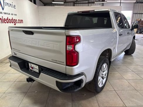 Used 2022 Chevrolet Silverado 1500 Custom RWD image 7