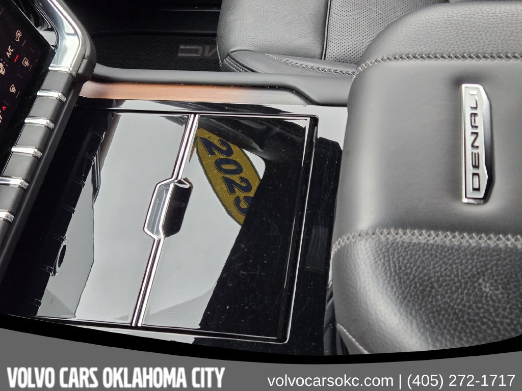Used 2025 GMC Yukon XL Denali w/ Sun & Power Step Package AWD/4WD image 16