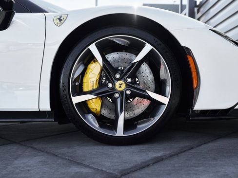 Used 2023 Ferrari SF90 Stradale image 31