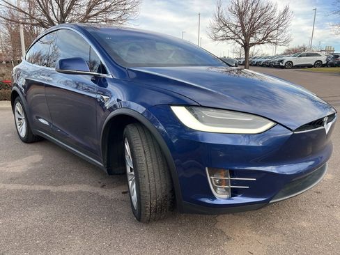 Used 2021 Tesla Model X Long Range image 8