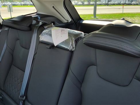 New 2026 Volvo XC60 B5 Plus w/ Climate Package image 25