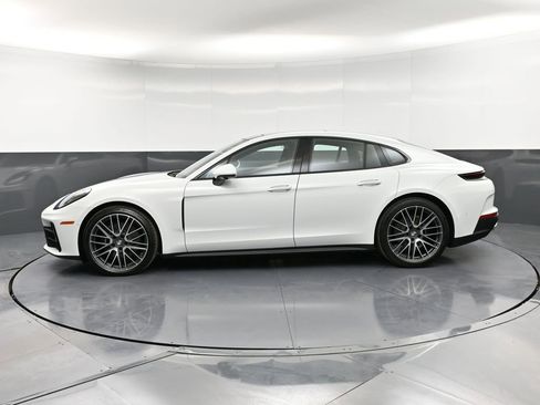New 2026 Porsche Panamera 4 image 2