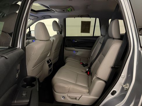 Used 2017 Honda Pilot Touring image 26