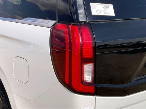 New 2026 Ford Expedition Active AWD/4WD image 14