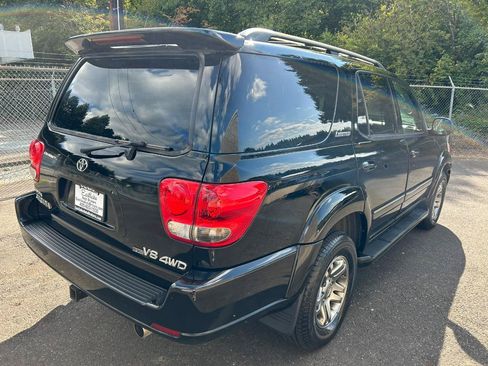 Used 2007 Toyota Sequoia Limited w/ Convenience Pkg AWD/4WD image 5