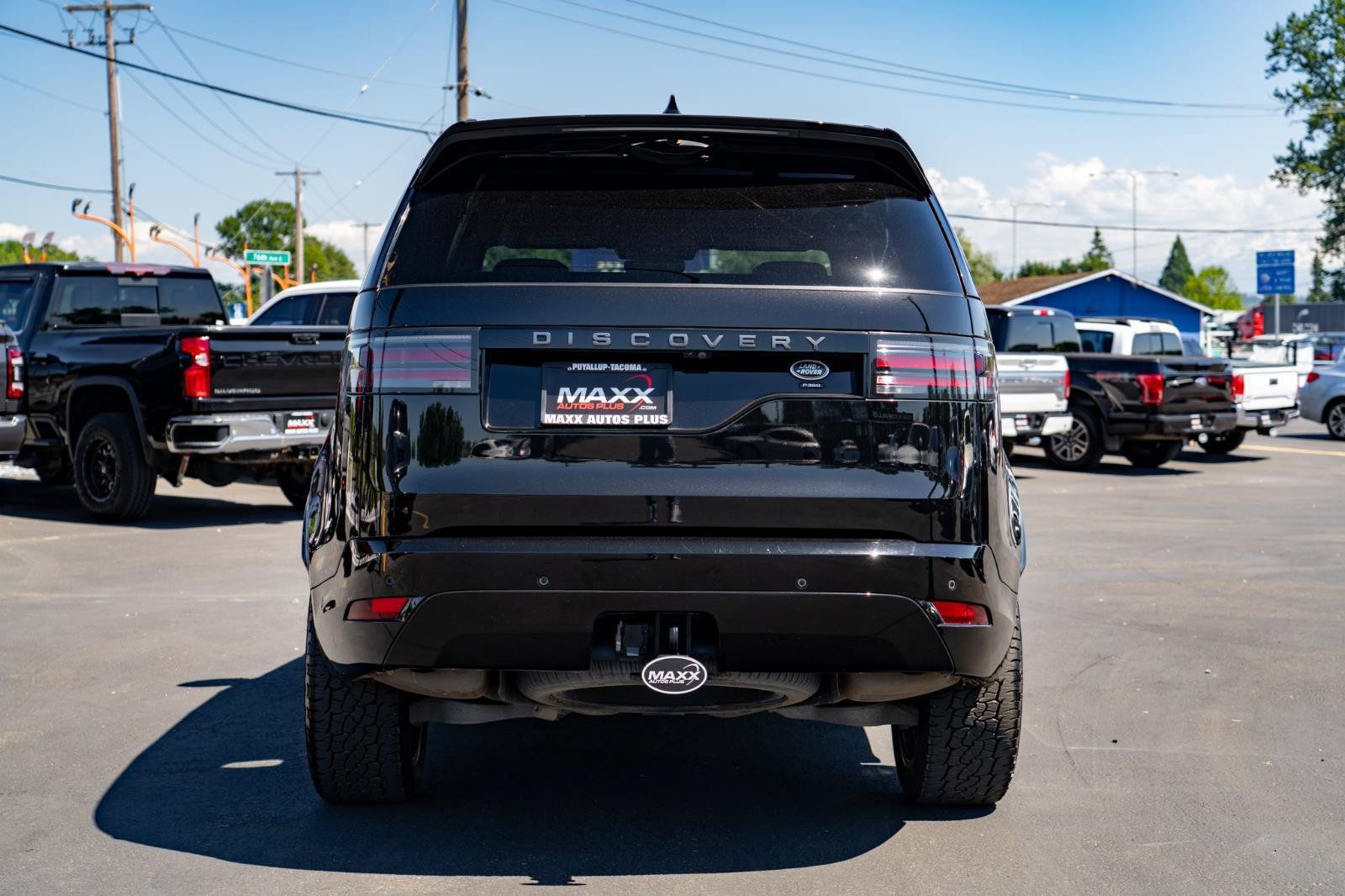 Used 2022 Land Rover Discovery HSE R-Dynamic AWD/4WD image 11