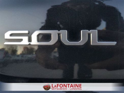 Used 2023 Kia Soul LX w/ Option Group 015 image 10