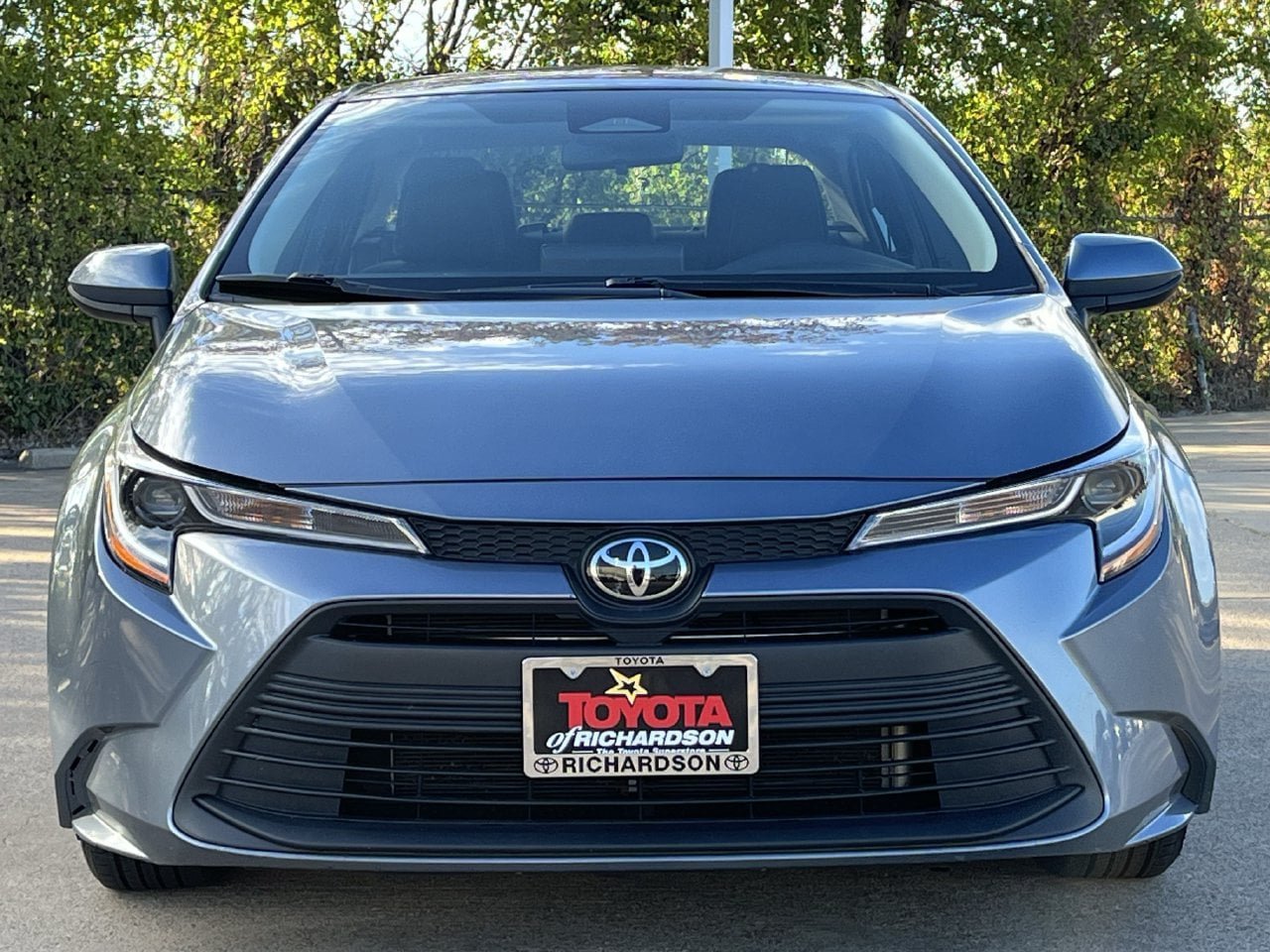 Used 2025 Toyota Corolla LE FWD image 7