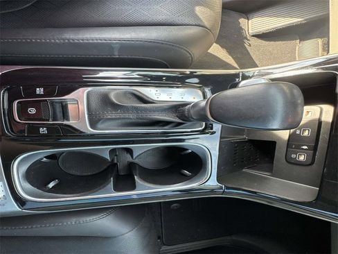 Certified 2022 Kia Carnival SX image 45