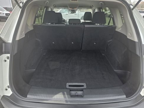 Used 2023 Nissan Rogue SV image 15