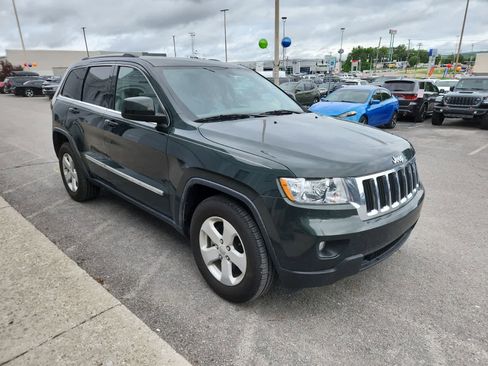 Used 2011 Jeep Grand Cherokee Laredo AWD/4WD image 7
