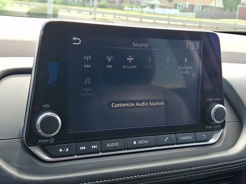 Used 2023 Nissan Rogue SV AWD/4WD image 27